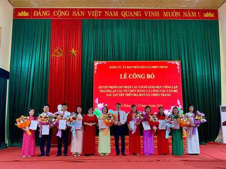 Kinh tế - Chính trị