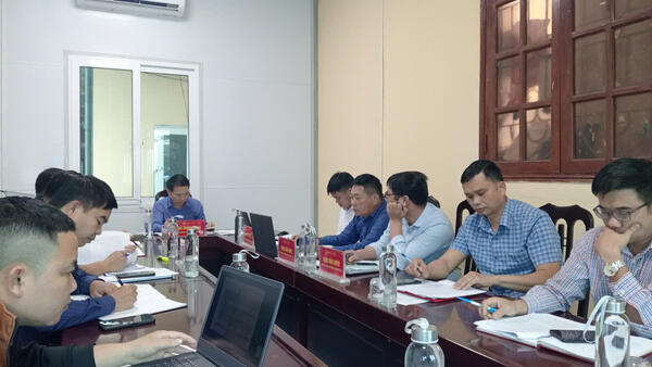 THƯỜNG TRỰC HĐND XÃ CHIẾN THẮNG TỔ CHỨC PHIÊN HỌP THƯỜNG KỲ THÁNG 10/2025